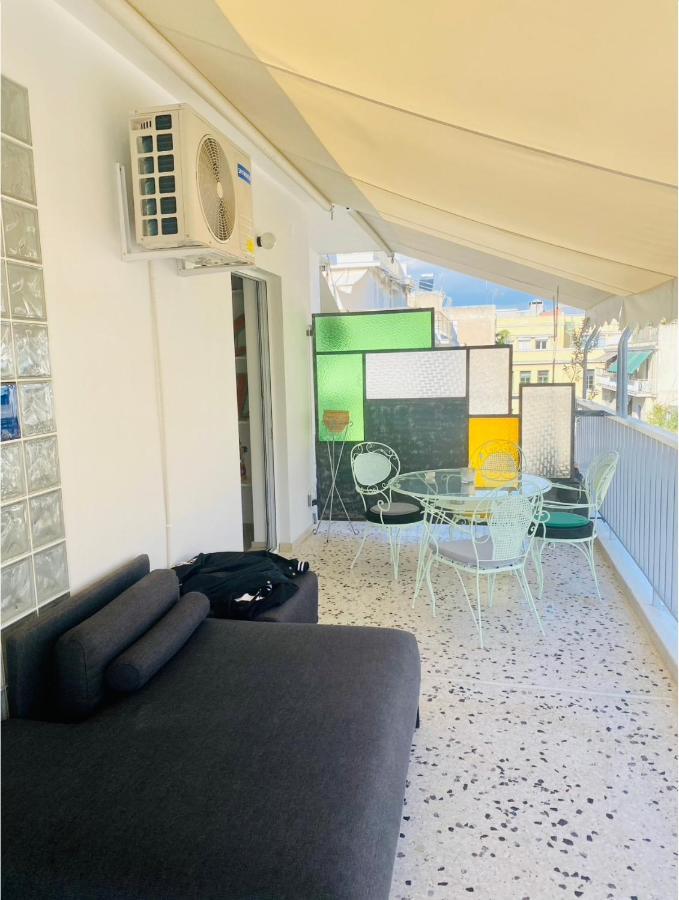 Your Lovely Central Home In Buzzing Exarchia Atenas Exterior foto